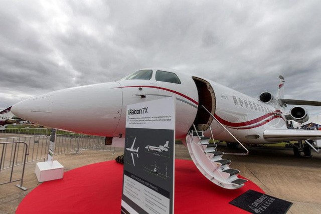 Một máy bay Falcon 7X (Ảnh: Bloomberg).