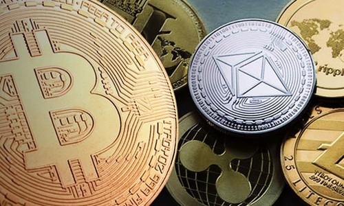 Bitcoin, Ethereum, Ripple hiện là 3 tiền ảo vốn hóa lớn nhất thế giới. Ảnh: Daily Express.