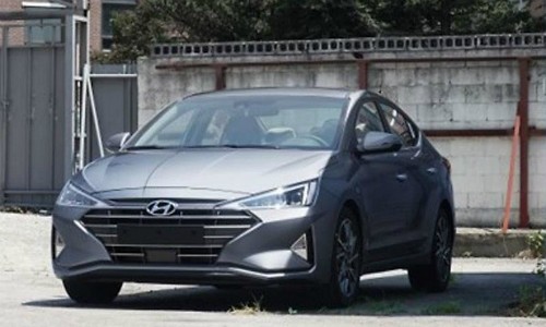 Hyundai Elantra rò rỉ ảnh trước thềm sự kiện ra mắt vào tháng 8 tới. Ảnh: Carscoops. 