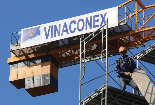 Thâu tóm Vinaconex: Nước cờ không dễ tính