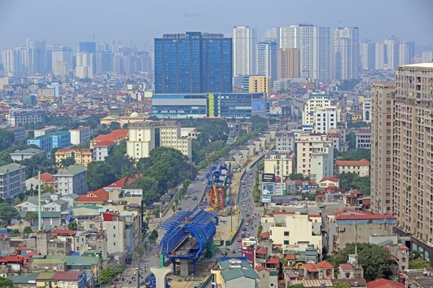 Thi công tuyến đường trên cao tại đường Trường Chinh đoạn từ Ngã Tư Vọng đến ngã tư đường Tôn Thất Tùng. (Ảnh: Huy Hùng/TTXVN).