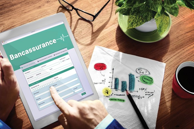 Mối lo khi cuộc đua bancassurance tăng tốc 