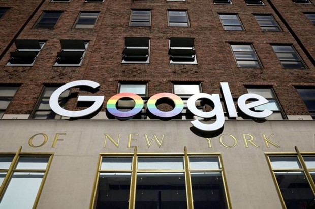 Logo Google được gắn bên ngoài các văn phòng công ty ở New York, Hoa Kỳ. (Nguồn: Reuters)