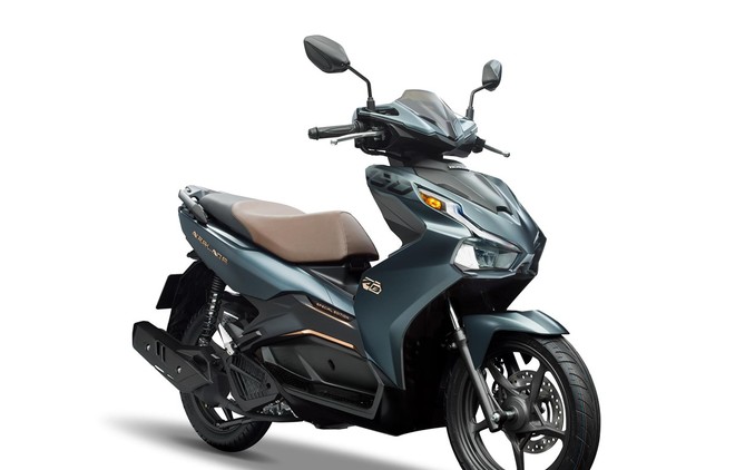 Mẫu xe Honda Airblade 2020 phiên bản màu xanh xám đen quyến rũ. (Nguồn ảnh: Honda)