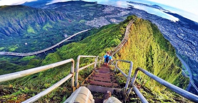 'Bậc thang lên thiên đường' ở Hawaii