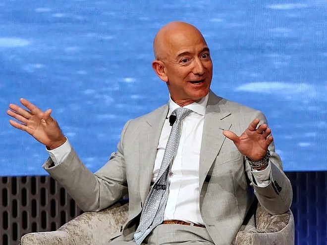 Jeff Bezos. Ảnh: Reuters.