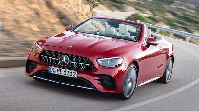 Mercedes-Benz E-Class 2021 Coupe và Cabrio ra mắt với phong cách thời trang sành điệu, bóng bẩy