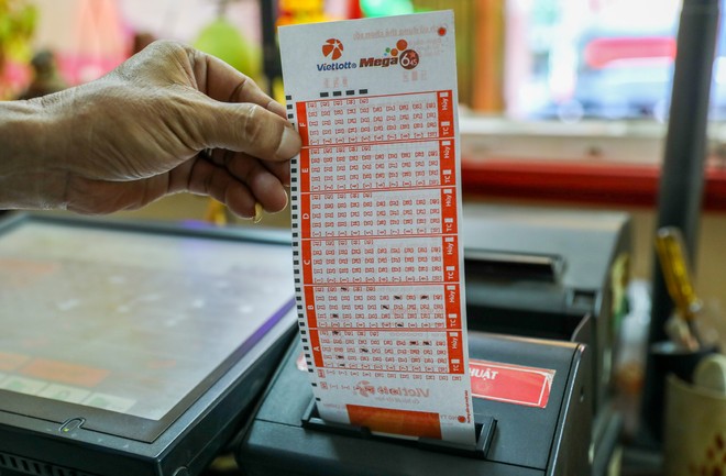 Hai người chia nhau giải Jackpot 91 tỷ đồng