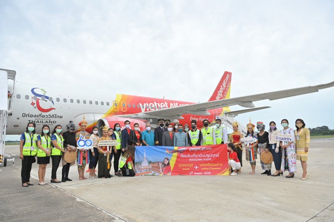 Chuyến bay khai trương từ Băng Cốc (sân bay Suvarnabhumi) đến Nakhon Si Thammarat, trung tâm hành chính phía Nam và một trong những thành phố lâu đời nhất Thái Lan.