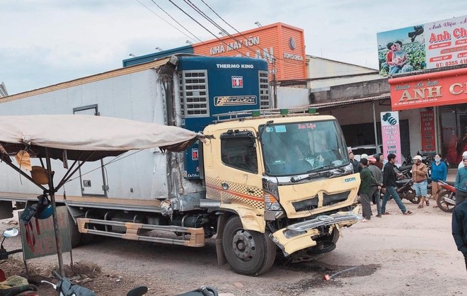 Chiếc xe tải gây tai nạn liên hoàn.