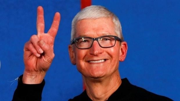 Giám đốc điều hành Apple Tim Cook nhận 750 triệu USD tiền thưởng