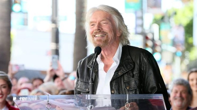 Tỷ phú Richard Branson khi được vinh danh tại Đại lộ Danh vọng ở HollyWood.