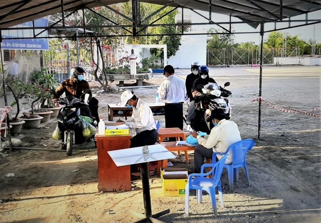 Tỉnh Cà Mau mở các hoạt động nội tỉnh nhưng tiếp tục siết chặt quản lý người, phương tiện vào địa bàn.