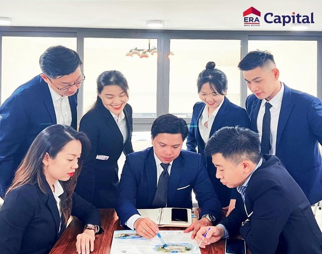 Tại ERA Capital, nhân lực được nâng tầm và hỗ trợ đa chiều nhằm tạo nên nguồn thu nhập không giới hạn.