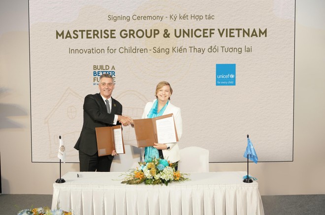 Masterise Group và UNICEF Việt Nam trong lễ ký kết hợp tác chiến lược giai đoạn 2022-2024, phát triển dự án Innovation for Children. Ảnh: Masterise Group.