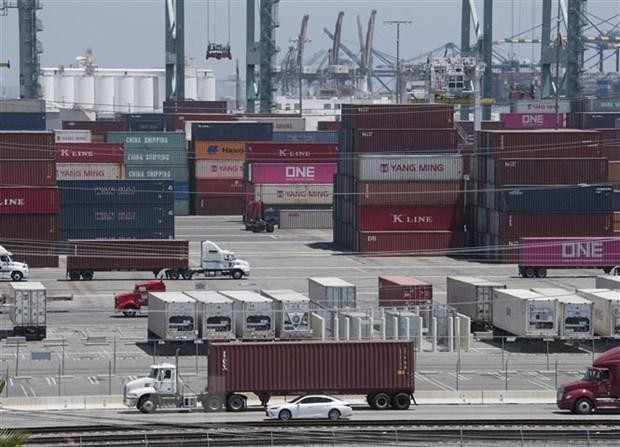 Cảng hàng hóa ở Long Beach, bang California, Mỹ. (Ảnh: AFP/TTXVN)