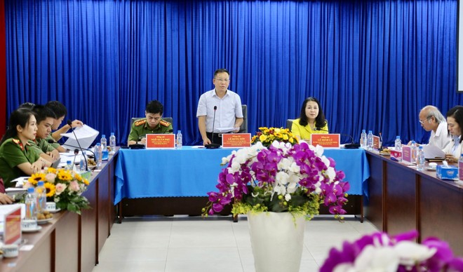 Phó Tổng Giám đốc BHXH Việt Nam Lê Hùng Sơn phát biểu trong chương trình làm việc tại tỉnh Bình Dương.
