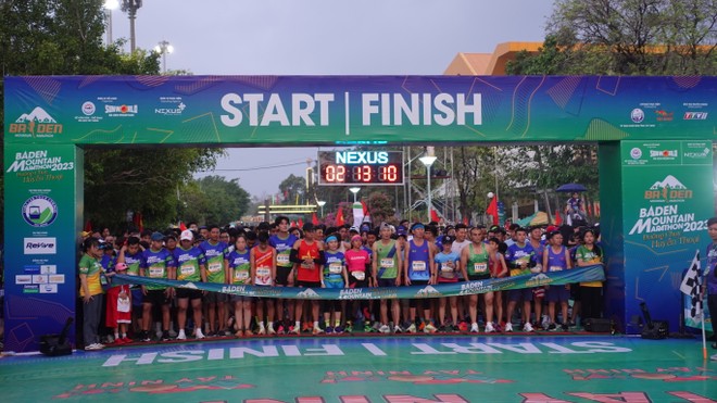 BaDen Mountain Marathon 2023 thu hút 7.000 vận động viên tham gia.