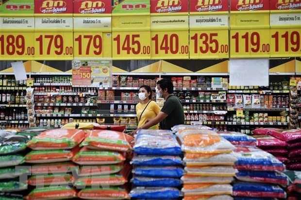 Gạo được bày bán tại siêu thị ở Bangkok, Thái Lan. (Ảnh: AFP/TTXVN)