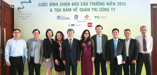 Khích lệ các DN minh bạch và quản trị hiệu quả, năm 2015, Ban Tổ chức ARA tổ chức Diễn đàn chia sẻ thông tin và hỗ trợ DN làm tốt công tác này