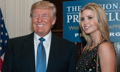 Donald Trump và con gái Ivanka Trump. Ảnh:Albert H. Teich