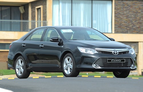 Camry 2.5G là quà tặng khuyến mãi từ Toyota.