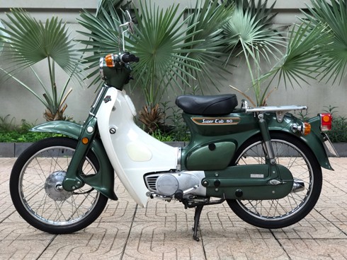 Chiếc Honda Cub 50 1978 của một người sưu tầm xe ở Sài Gòn.