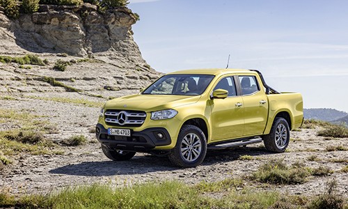 Mercedes X-class phát triển từ Nissan Navara.