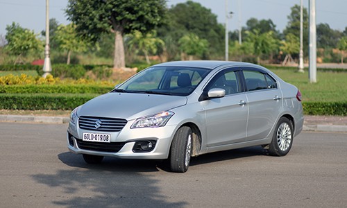 Suzuki Ciaz giá 488 triệu, giảm tới 92 triệu.