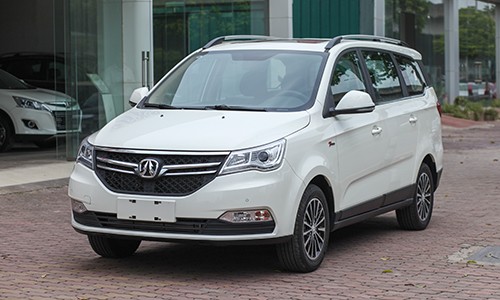 BAIC F5, mẫu MPV lạ tại Hà Nội. Ảnh:Lương Dũng.