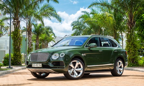 Bentley Bentayga W12 Bespoke độc nhất Việt Nam.