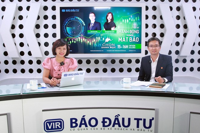 Ông Nguyễn Thế Hiển trao đổi tại Talkshow Chọn Danh mục kỳ 9. Ảnh: Chí Cường