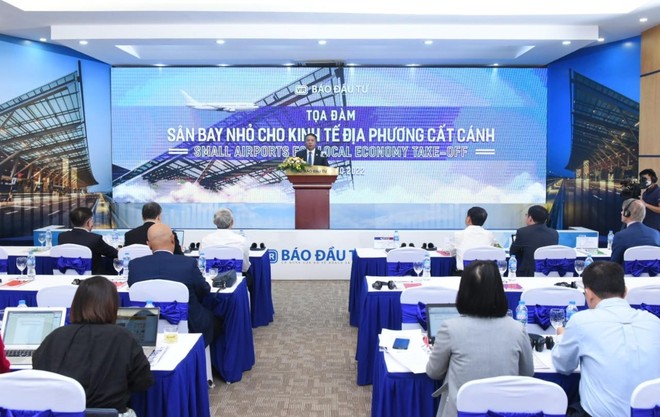 Sân bay nhỏ nếu được đầu tư sẽ tạo ra cú huých tăng trưởng lớn cho địa phương. Ảnh Dũng Minh.