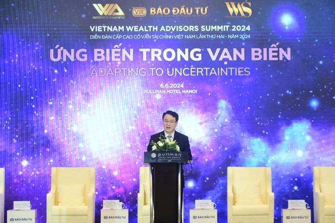Thứ trưởng Bộ Kế hoạch và Đầu tư Trần Quốc Phương phát biểu tại Diễn đàn Cấp cao Cố vấn tài chính Việt Nam lần thứ hai - năm 2024. Ảnh: Dũng Minh.