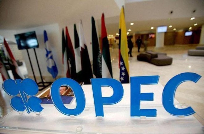 OPEC+ tăng sản lượng nhanh hơn dự kiến khi giá dầu tăng mạnh