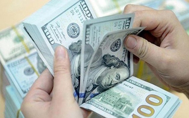 Tiền tháo chạy khỏi hàng hoá và tiếp tục đổ vào đồng USD