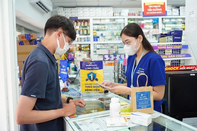 6 tháng, FPT Retail (FRT) ghi nhận doanh thu tăng 55%, lãi trước thuế gấp 3,5 lần so với cùng kỳ