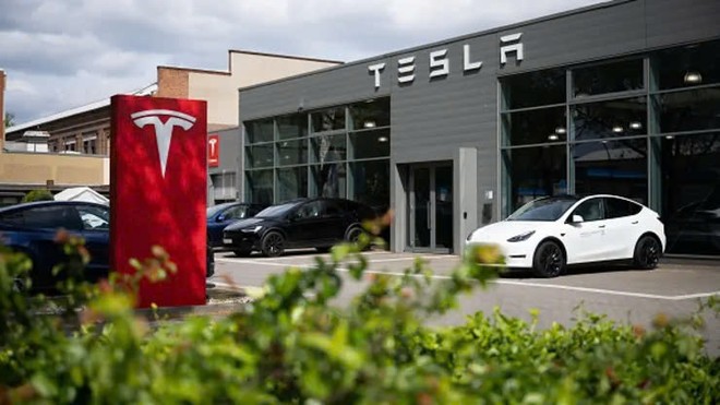 EU cắt giảm thuế quan theo kế hoạch đối với xe điện Tesla sản xuất tại Trung Quốc