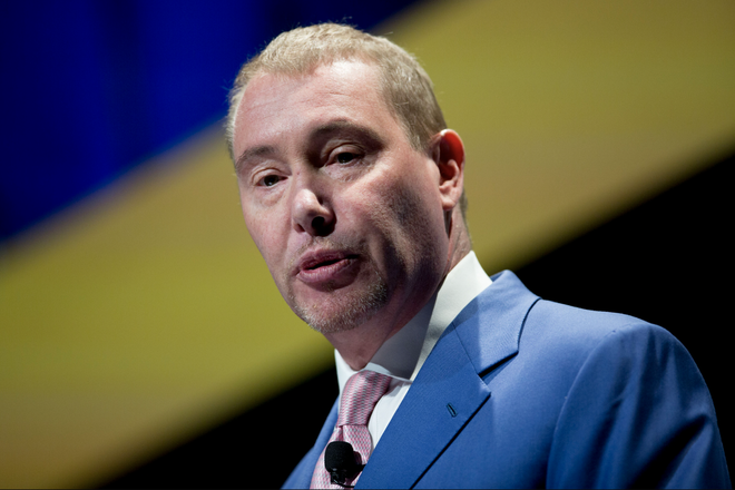 Tỷ phú Jeffrey Gundlach, Giám đốc điều hành của quỹ Doubleline Capital