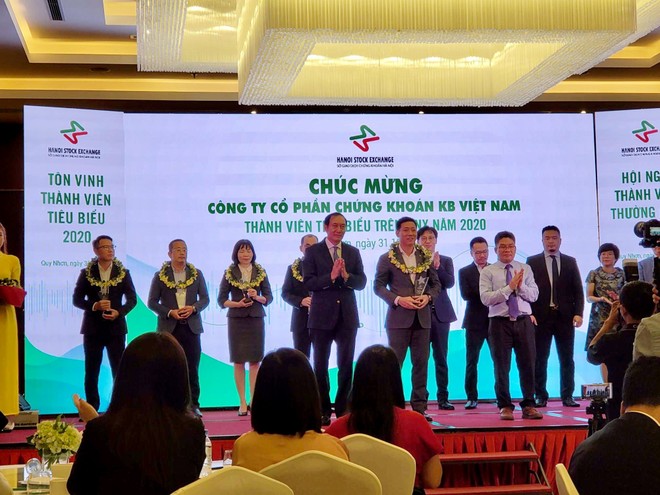 KBSV được vinh danh thành viên tiêu biểu HNX 2020