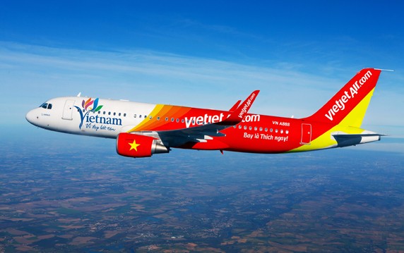 Ba chuyến bay Vietjet ngày 4/10 bị hủy vì... chim trời