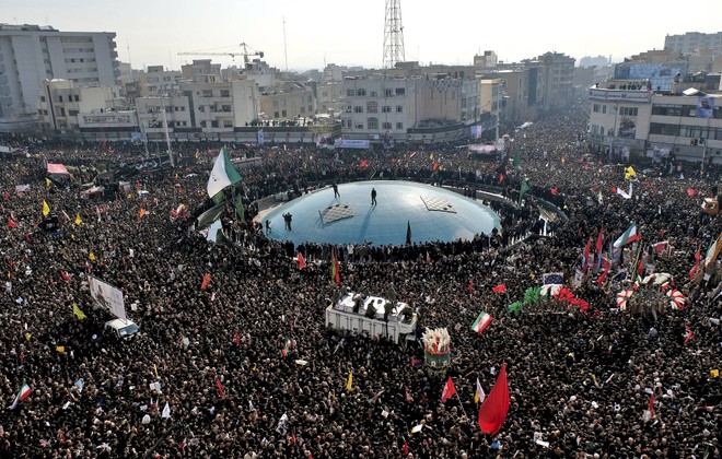 Teheran, Iran sau cái chết của Tướng Soleimani. Ảnh: AP.