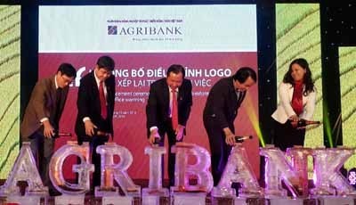 Agribank điều chỉnh logo và thay đổi địa điểm trụ sở 