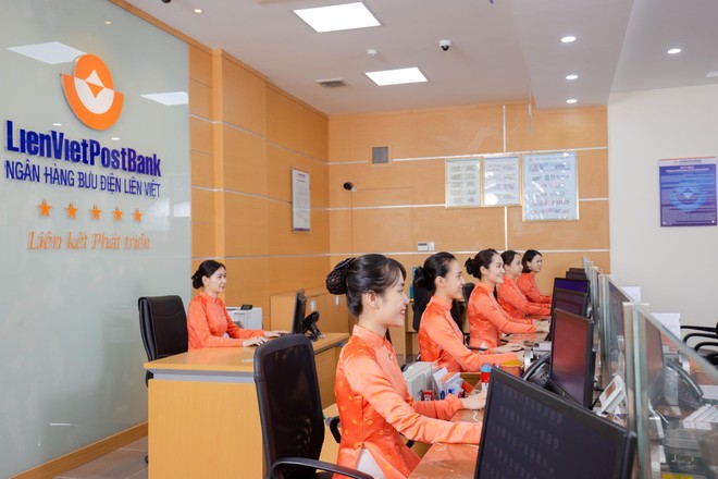 LienVietPostBank (LPB): Anh trai Phó chủ tịch đăng ký bán hơn 15 triệu cổ phiếu