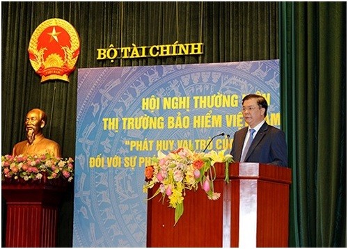 Bàn giải pháp phát triển thị trường bảo hiểm 2015