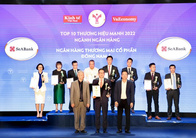 SeABank lọt Top 10 Thương hiệu mạnh ngành Ngân hàng 2022