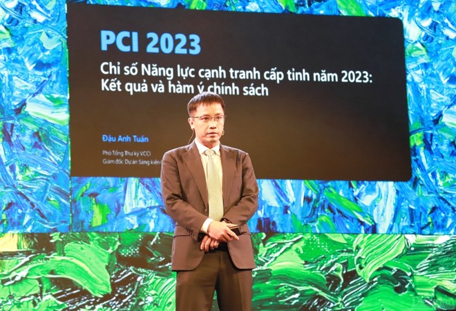 Ông Đậu Anh Tuấn, Phó tổng thư ký kiêm Trưởng Ban Pháp chế VCCI chia sẻ về báo cáo PCI 2023 sáng 9/5.