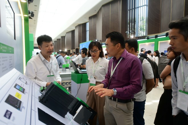 Schneider Electric giới thiệu những phát triển mới nhất về tự động hóa, số hóa và điện hóa 