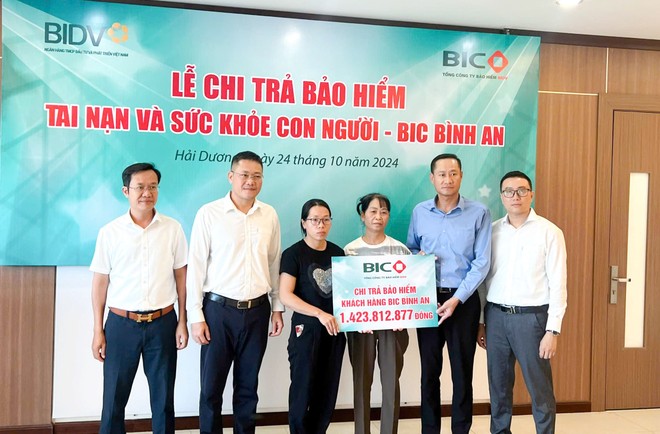 BIC chi trả hơn 1,4 tỷ đồng quyền lợi bảo hiểm BIC Bình An cho khách hàng tại Hải Dương