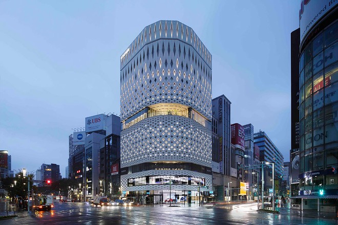 Ginza Place, thanh lịch và tinh xảo